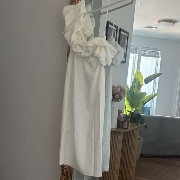 Billy J Bernadette Maxi Dress - Picture 3 of 4